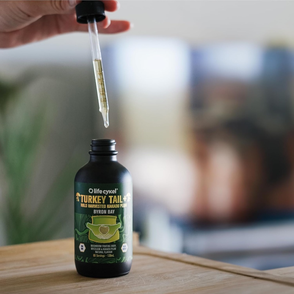 life-cykel--turkey-tail-mushroom-liquid--4.jpg